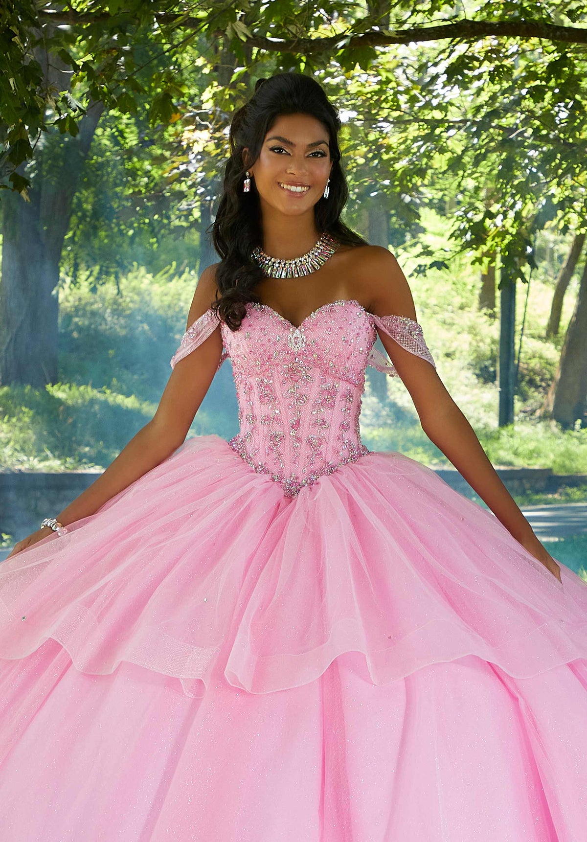 Vestido de quinceañera con corpiño tipo corsé y cuentas de cristal y diamantes de imitación