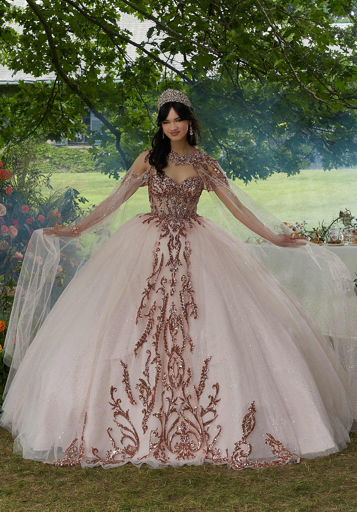 Vestido Quinceañera con Estampado de Lentejuelas, Diamantes de Imitación y Cuentas de Cristal