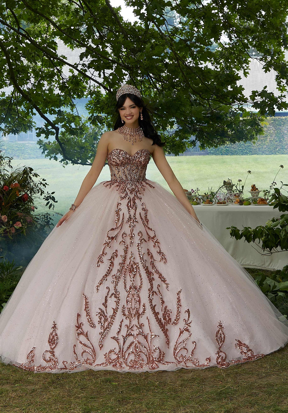 Vestido Quinceañera con Estampado de Lentejuelas, Diamantes de Imitación y Cuentas de Cristal