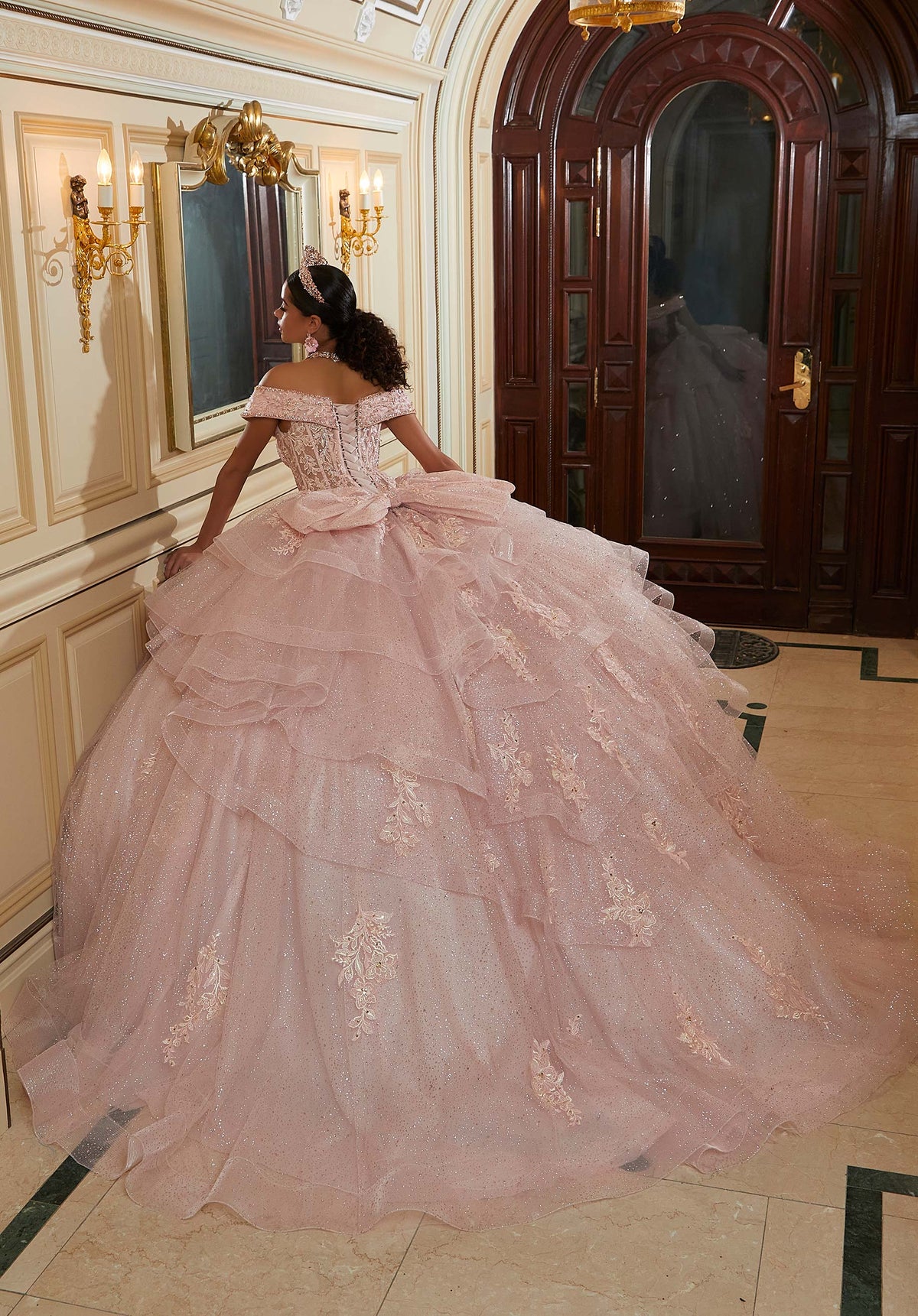 Vestido de quinceañera de encaje metálico con cuentas de cristal y diamantes de imitación